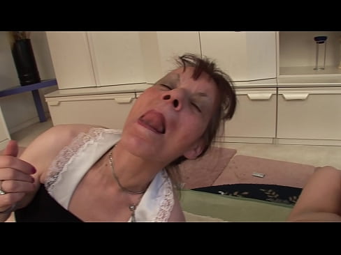 ❤️ Două bunicuțe și un bunic fac sex în trei at porn ro.tukifporno.ru ❤