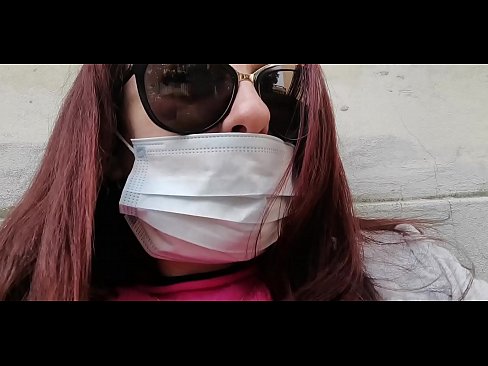 ❤️ Nicoletta se răzbună pe vecinul ei și face pipi în garajul lui (Special Covid19 Carantină italiană) at porn ro.tukifporno.ru ❤