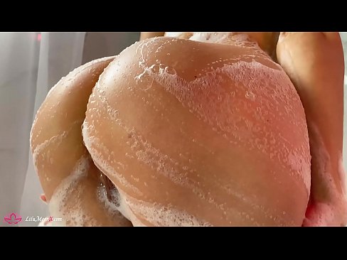 ❤️ Bruneta își masturbează păsărica cu un vibrator până la orgasm intens în duș at porn ro.tukifporno.ru ❤